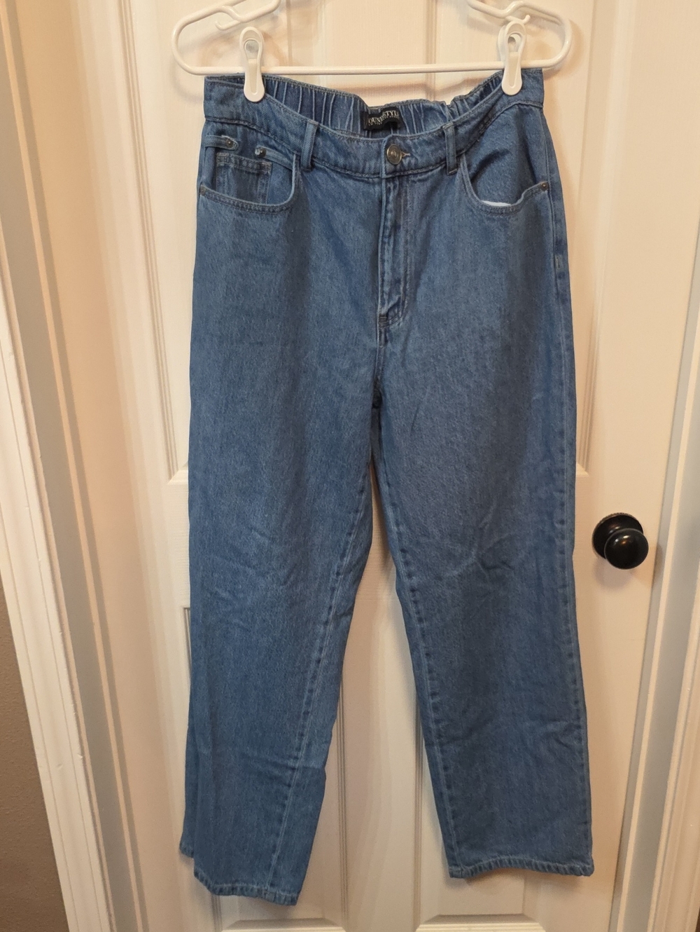Sound Style Classic Straight-Leg Women’s Jeans in Light Blue